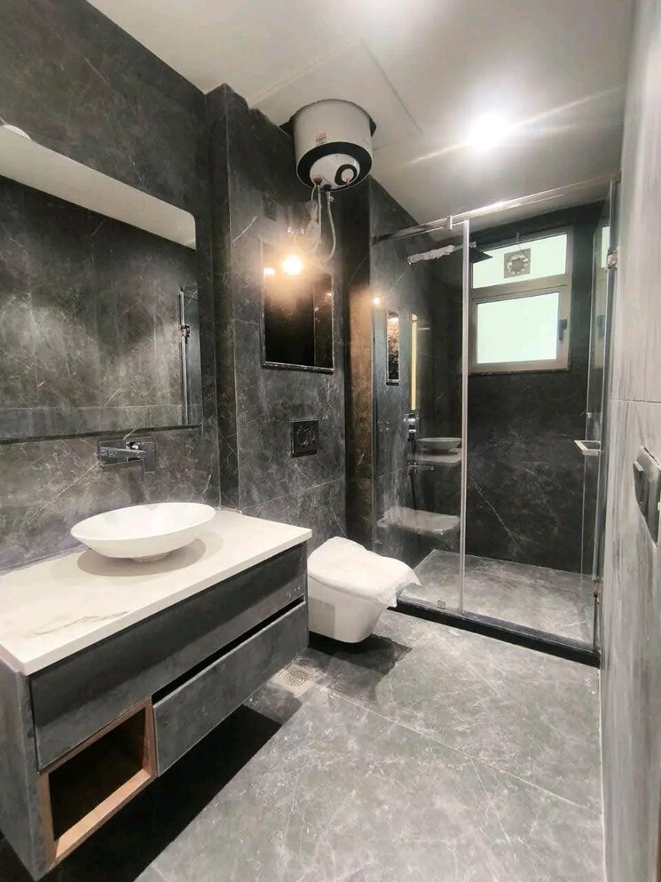 Bathroom, chattarpur 3 Bedroom 1500 Sq.Ft. Apartment In Chattarpur Delhi 9213365