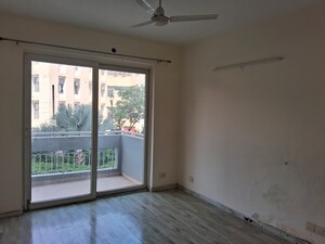 Room in 3 BHK Apartment at Emaar Emrald Floors Select, Sector 65 – for Rent