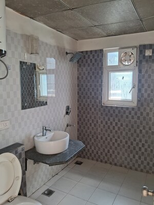 Bathroom in 3 BHK Apartment at Emaar Emrald Floors Select, Sector 65 – for Rent