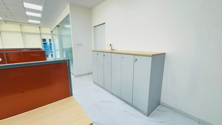 Room, soham-plaza Commercial Office Space 1500 Sq.Ft. In Manpada Thane 9208106