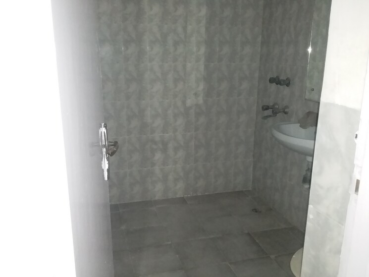 Bathroom, eldeco-residency-greens 3 Bedroom 1245 Sq.Ft. Apartment In Pi Greater Noida Greater Noida 9213357