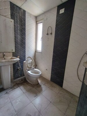 Bathroom in 3 BHK Apartment at Proview Technocity, Chi V Greater Noida – for Sale