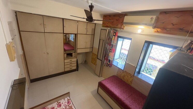 Bedroom, bandra west 1.5 Bedroom 550 Sq.Ft. Apartment In Bandra West Mumbai 9213362