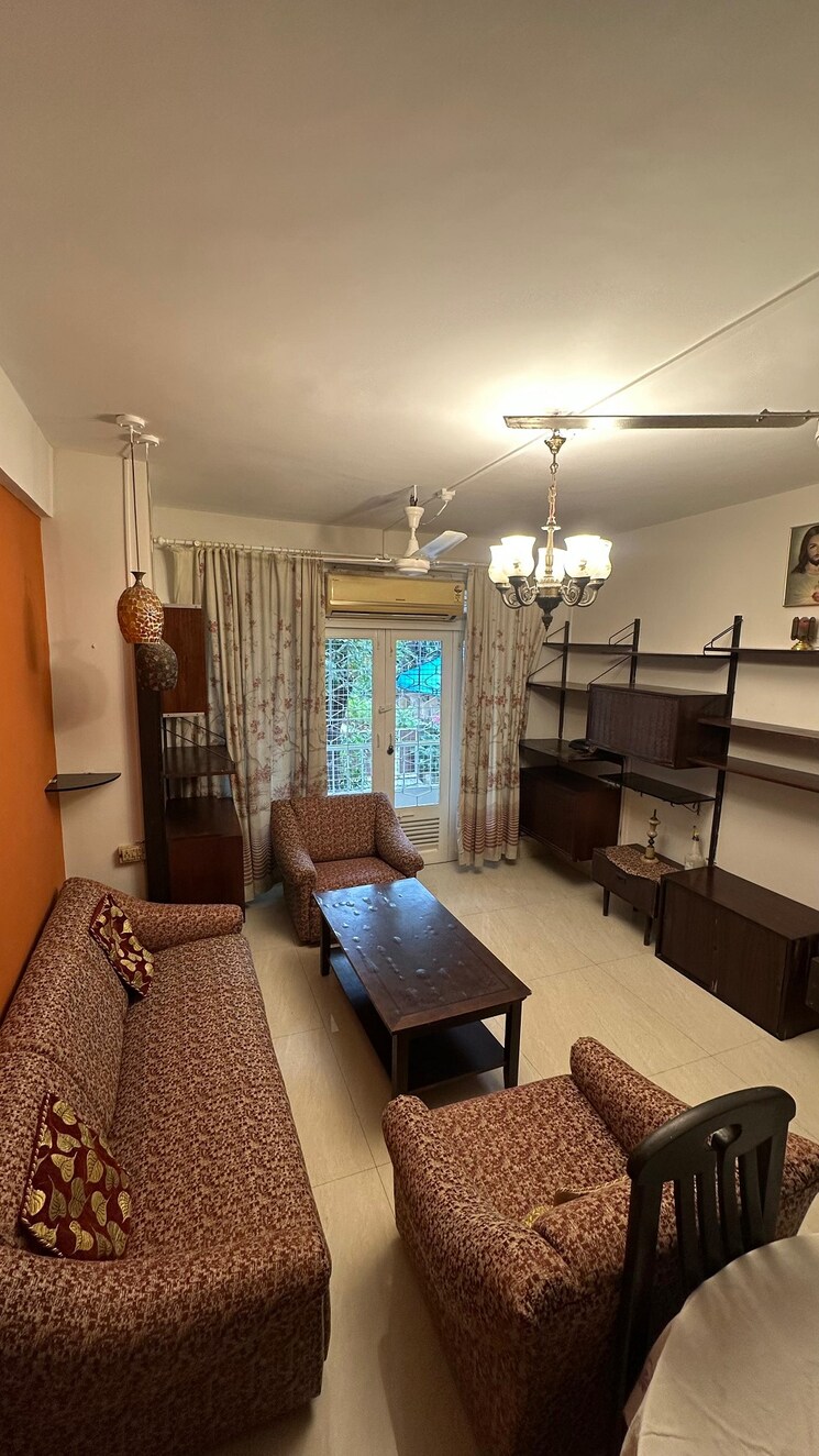 Living Room, bandra west 1.5 Bedroom 550 Sq.Ft. Apartment In Bandra West Mumbai 9213362