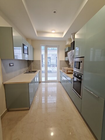 Building Lobby in 3 BHK Builder Floor at Ameya Sapphire 57, Sector 57 – for Rent