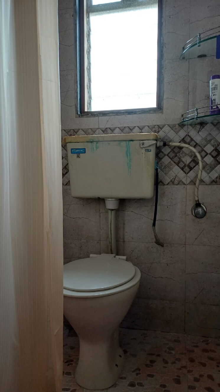 Bathroom, bandra west 1 Bedroom 550 Sq.Ft. Apartment In Bandra West Mumbai 9213390