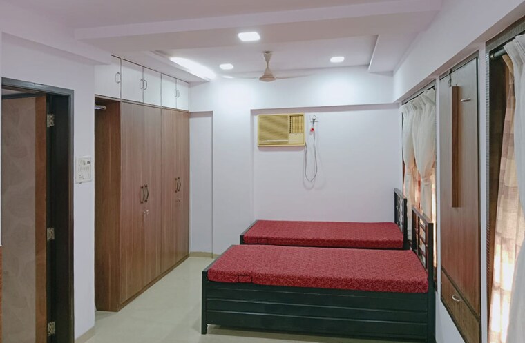 Bedroom, khar west Pg For Boys In Khar West 9213394