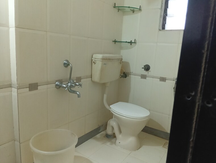 Bathroom, dheeraj-solitaire 1 Bedroom 400 Sq.Ft. Apartment In Malad West Mumbai 9213416