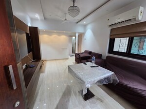 2 BHK Apartment For Rent in Santacruz West
