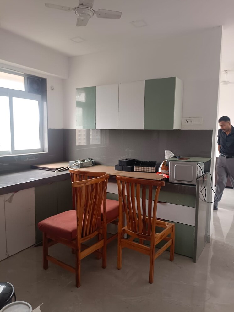 Team Area, mahim 3 Bedroom 1400 Sq.Ft. Apartment In Mahim Mumbai 9213418