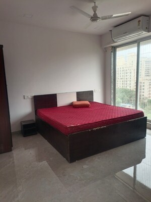Bedroom in 3 BHK Apartment at Mahim – for Rent