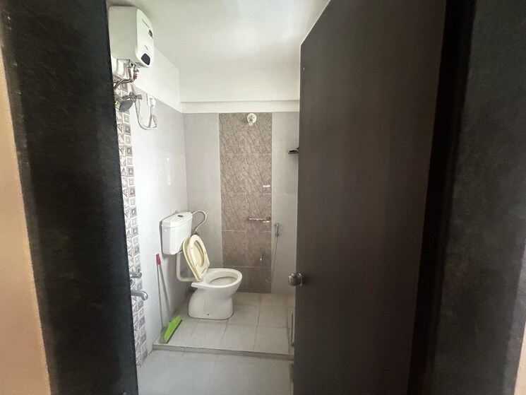 Bathroom, natraj-vela-enclave 2 Bedroom 930 Sq.Ft. Apartment In Dhanori Pune 9213414