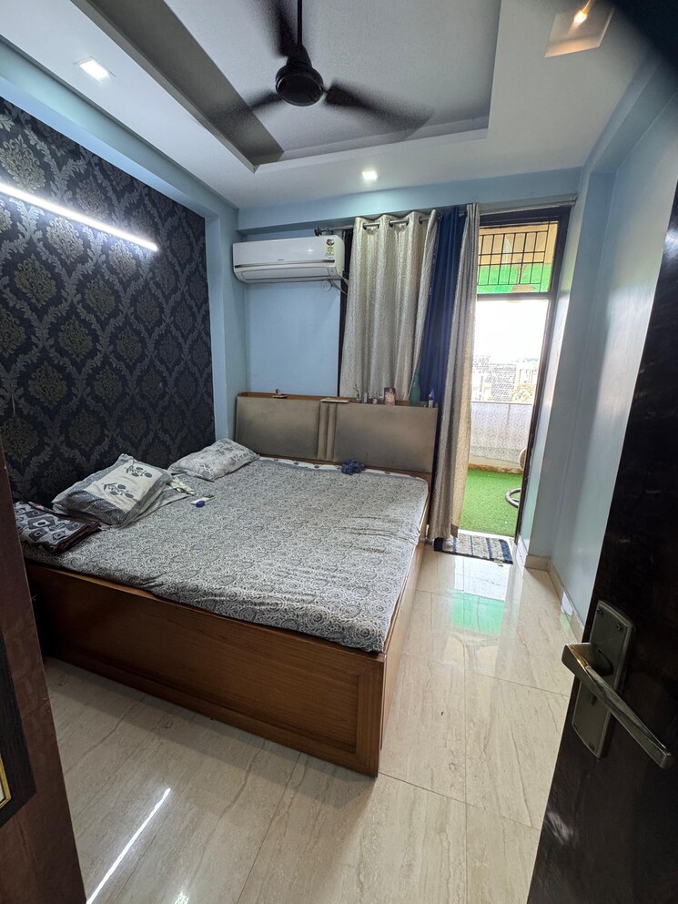 undefined, vasundhara sector 5 3 Bedroom 1100 Sq.Ft. Builder Floor In Vasundhara Sector 5 Ghaziabad 9213468