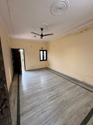1 BHK Apartment For Rent in Janakpuri