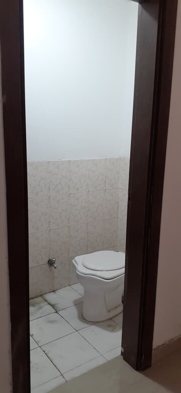 Bathroom in 3 BHK Apartment at ATS Le Grandiose Phase 2, Sector 150 – for Rent