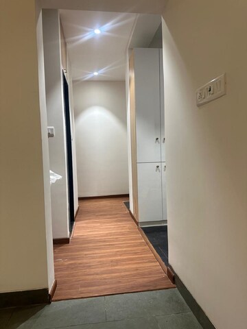 Room in 2 BHK Apartment at Bandra West – for Rent
