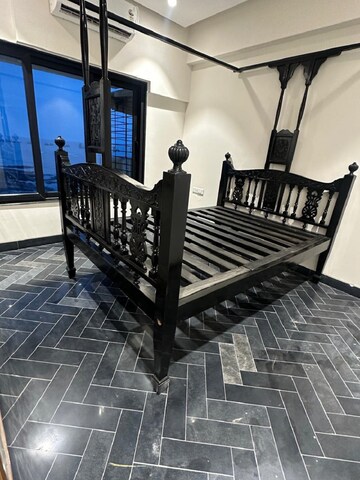 Bedroom in 2 BHK Apartment at Bandra West – for Rent