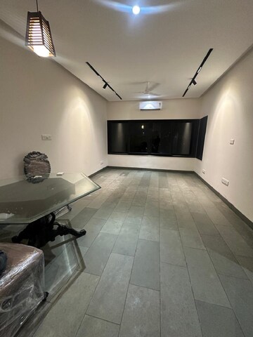 2 BHK Apartment For Rent in Bandra West