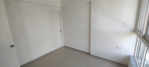 Room in 1 BHK Apartment at Mahindra Happinest Kalyan, Kalyan West – for Rent