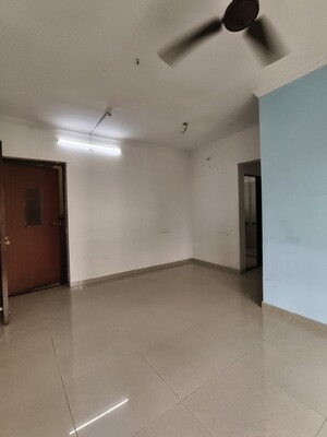 Room in 1 BHK Apartment at Bhoomi Park II, Malad West – for Sale