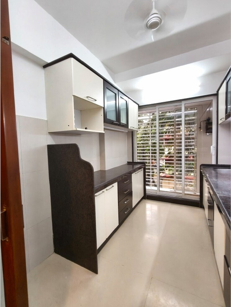 Kitchen, bandra west 3 Bedroom 1200 Sq.Ft. Apartment In Bandra West Mumbai 9213507
