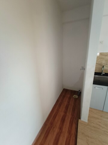 Room in 2.5 BHK Apartment at VTP Belair, Mahalunge – for Rent