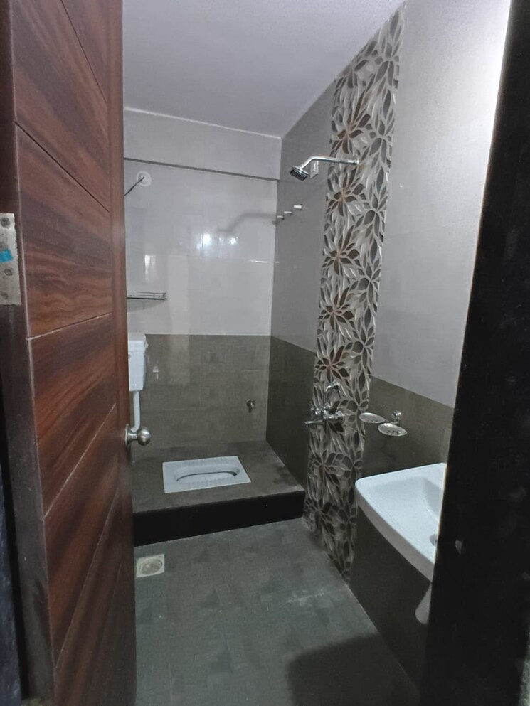 Bathroom, prasiddhi-tatavam-residency 2 Bedroom 577 Sq.Ft. Apartment In Ravet Pune 9213522