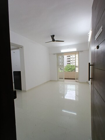 Room in 2 BHK Apartment at Prasiddhi Tatavam Residency, Ravet – for Rent