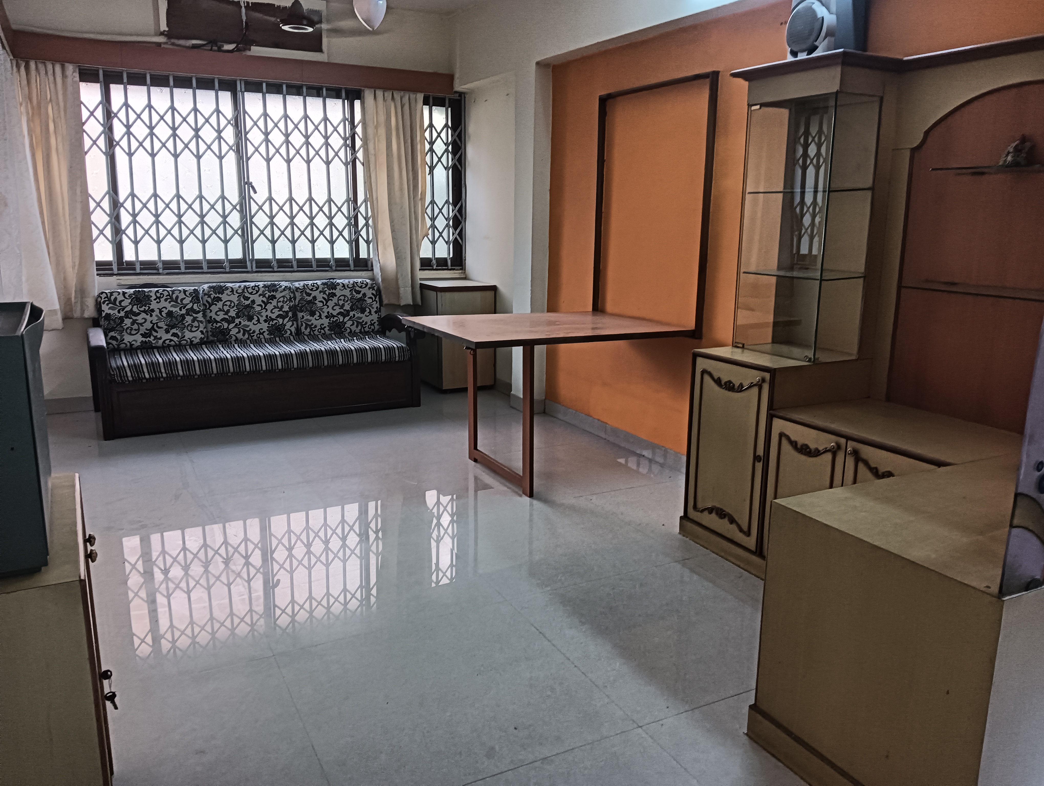 1 BHK Apartment For Rent in Vileparle Prarthana CHS