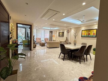3 BHK Builder Floor For Rent in Saket