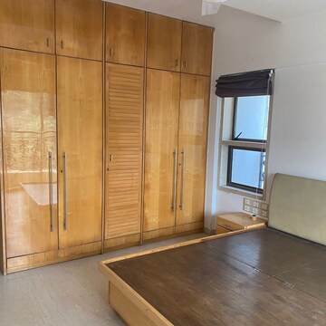 Room in 3 BHK Apartment at Aashna Apartments, Turner Road – for Sale