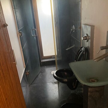 Bathroom in 3 BHK Apartment at Aashna Apartments, Turner Road – for Sale