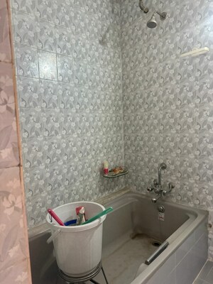 Bathroom in 3 BHK Apartment at Niketa Park, Deccan Gymkhana – for Sale