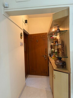 Furnished Amenities in 3 BHK Apartment at Niketa Park, Deccan Gymkhana – for Sale