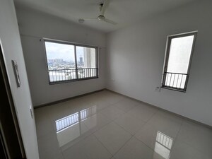 Room in 2 BHK Apartment at Godrej 24, Hinjewadi – for Rent