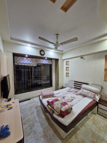 Bedroom in 4 BHK Apartment at Gundecha Greens, Kandivali East – for Rent
