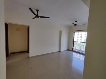 2 BHK Apartment For Sale in Raunak Unnathi Greens, Kasarvadavali