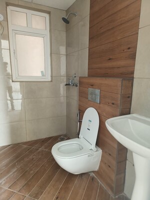 Bathroom in 2 BHK Apartment at Eldeco Live By The Greens, Sector 150 – for Sale