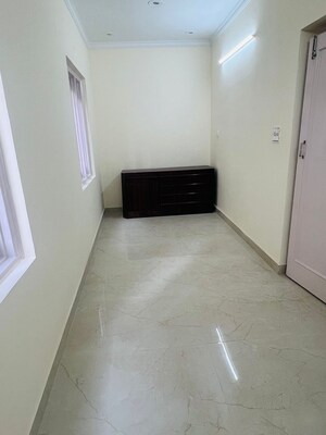 Room in 3 BHK Builder Floor at Sant Nagar – for Sale