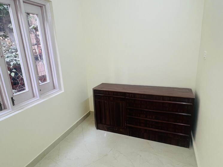Other, sant nagar 3 Bedroom 1150 Sq.Ft. Builder Floor In Sant Nagar Delhi 9213663