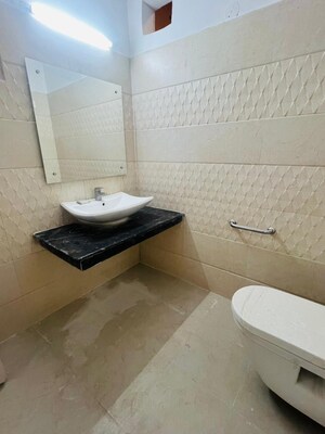Attached Bathroom in 3 BHK Builder Floor at Sant Nagar – for Sale