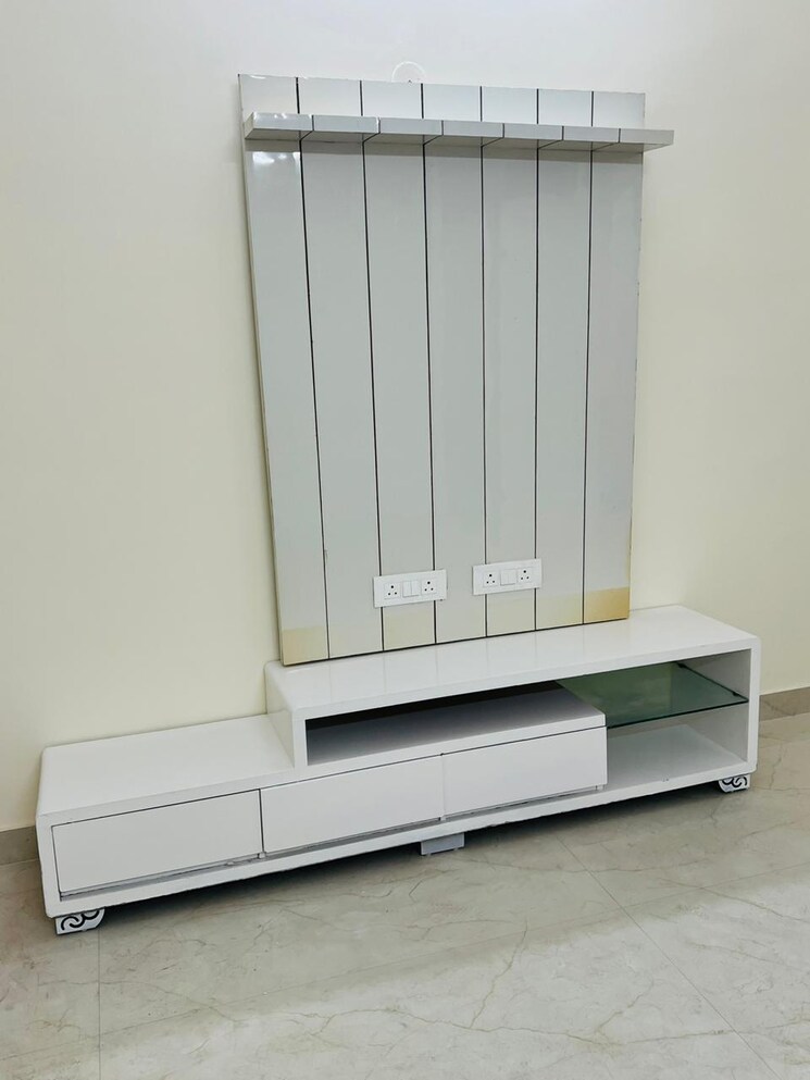 Room, sant nagar 3 Bedroom 1150 Sq.Ft. Builder Floor In Sant Nagar Delhi 9213663