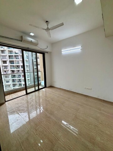 Room in 3 BHK Apartment at CCI Rivali Park, Borivali East – for Rent