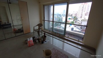 2 BHK Apartment For Sale in Kandivali West