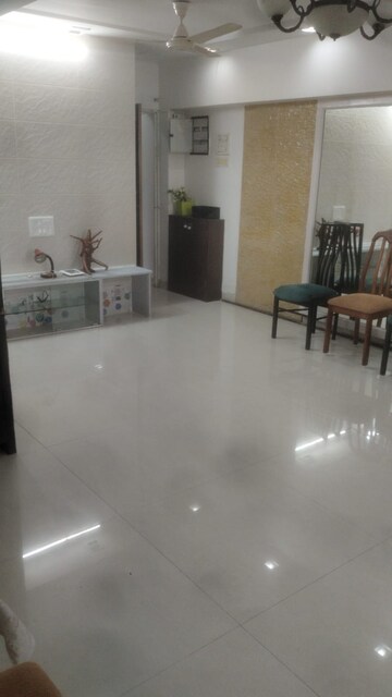 Room in 3 BHK Apartment at Andheri West – for Rent