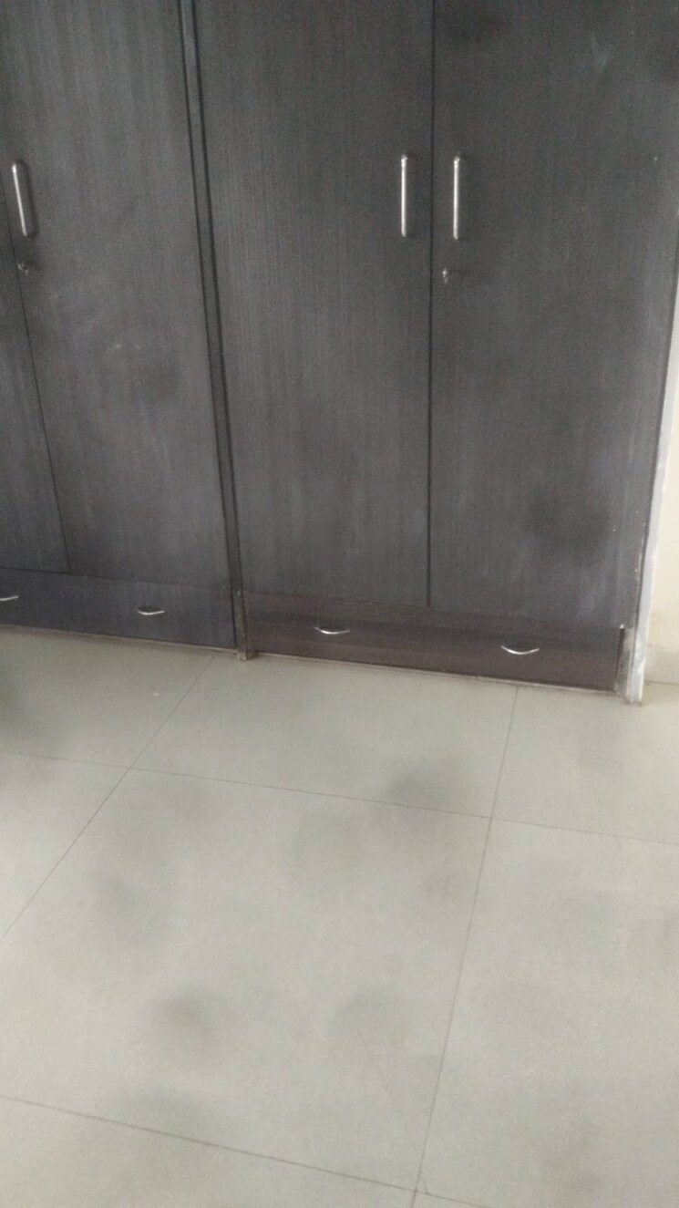 Room, andheri west 3 Bedroom 1100 Sq.Ft. Apartment In Andheri West Mumbai 9213707