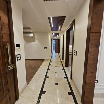 Building Lobby in 3 BHK Builder Floor at New Rajinder Nagar – for Sale