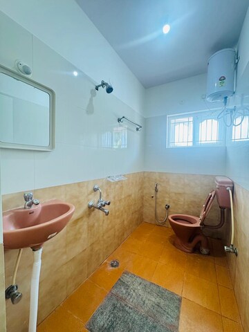 Living Room in 3 BHK Apartment at Indiranagar – for Rent