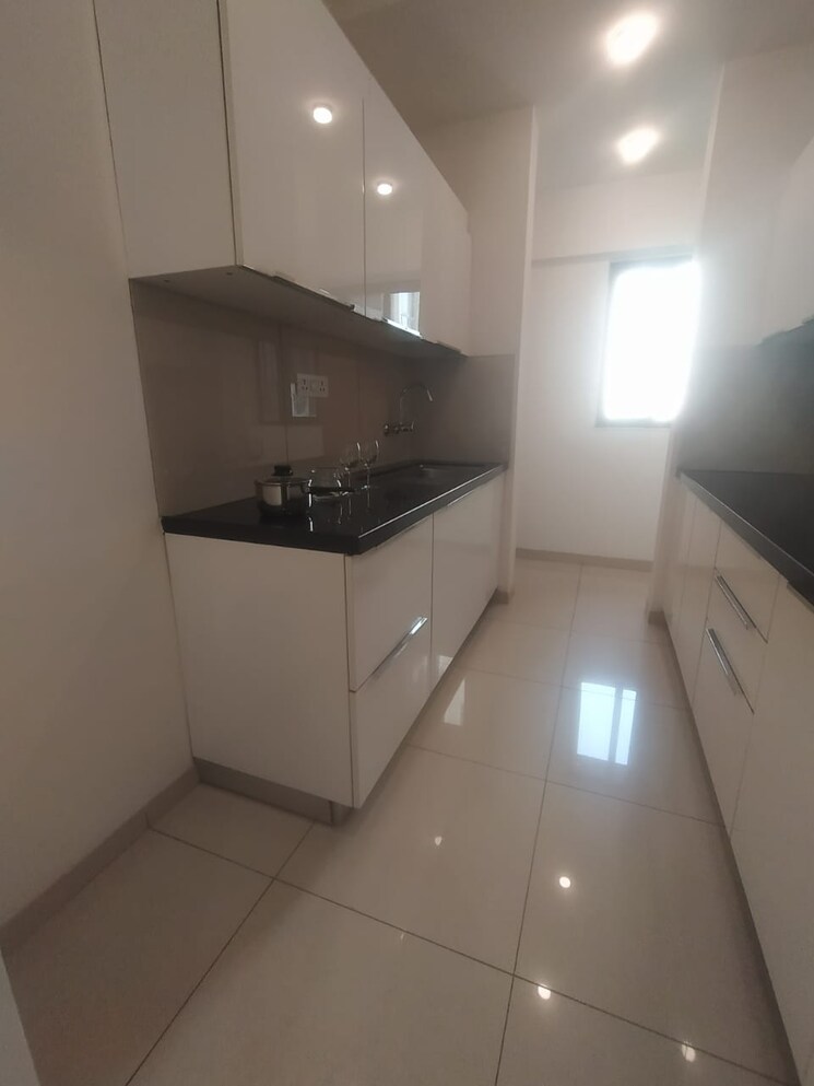 Kitchen, shapoorji-pallonji-vicinia 2 Bedroom 670 Sq.Ft. Apartment In Powai Mumbai 9213756