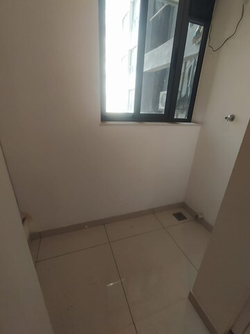  2 BHK Apartment at Shapoorji Pallonji Vicinia, Powai – for Sale